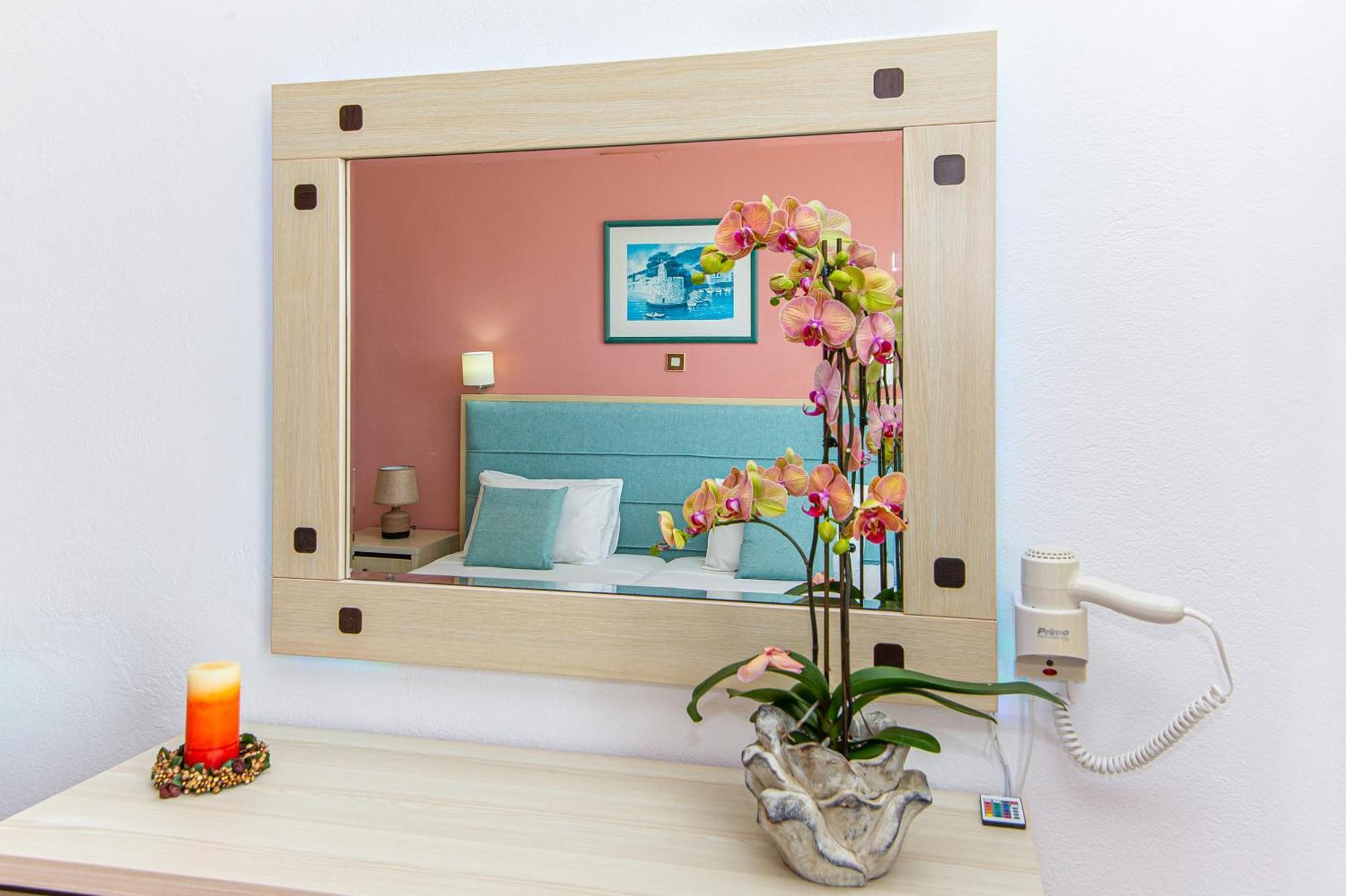 Theoni Apartments Малиа Экстерьер фото